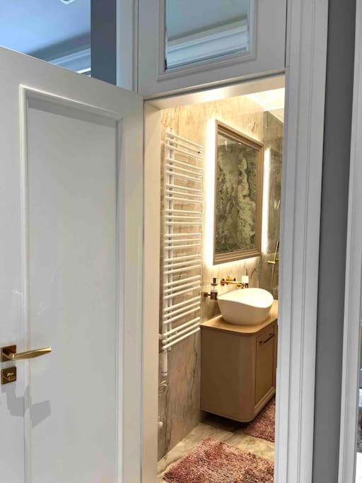 Studio Apartment In The Center Of Ρίγα Εξωτερικό φωτογραφία